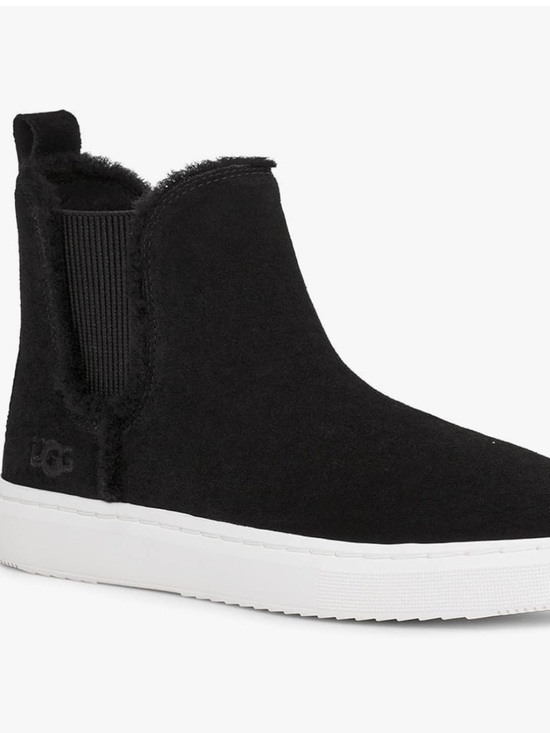 UGG Shoes - UGG Alameda Chelsea Black Suede Boots Women’s Size 8